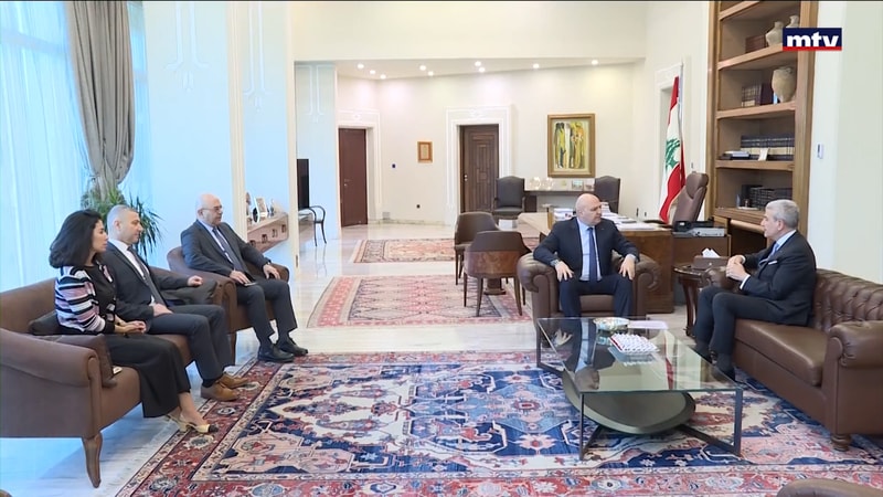 النشرة الكاملة