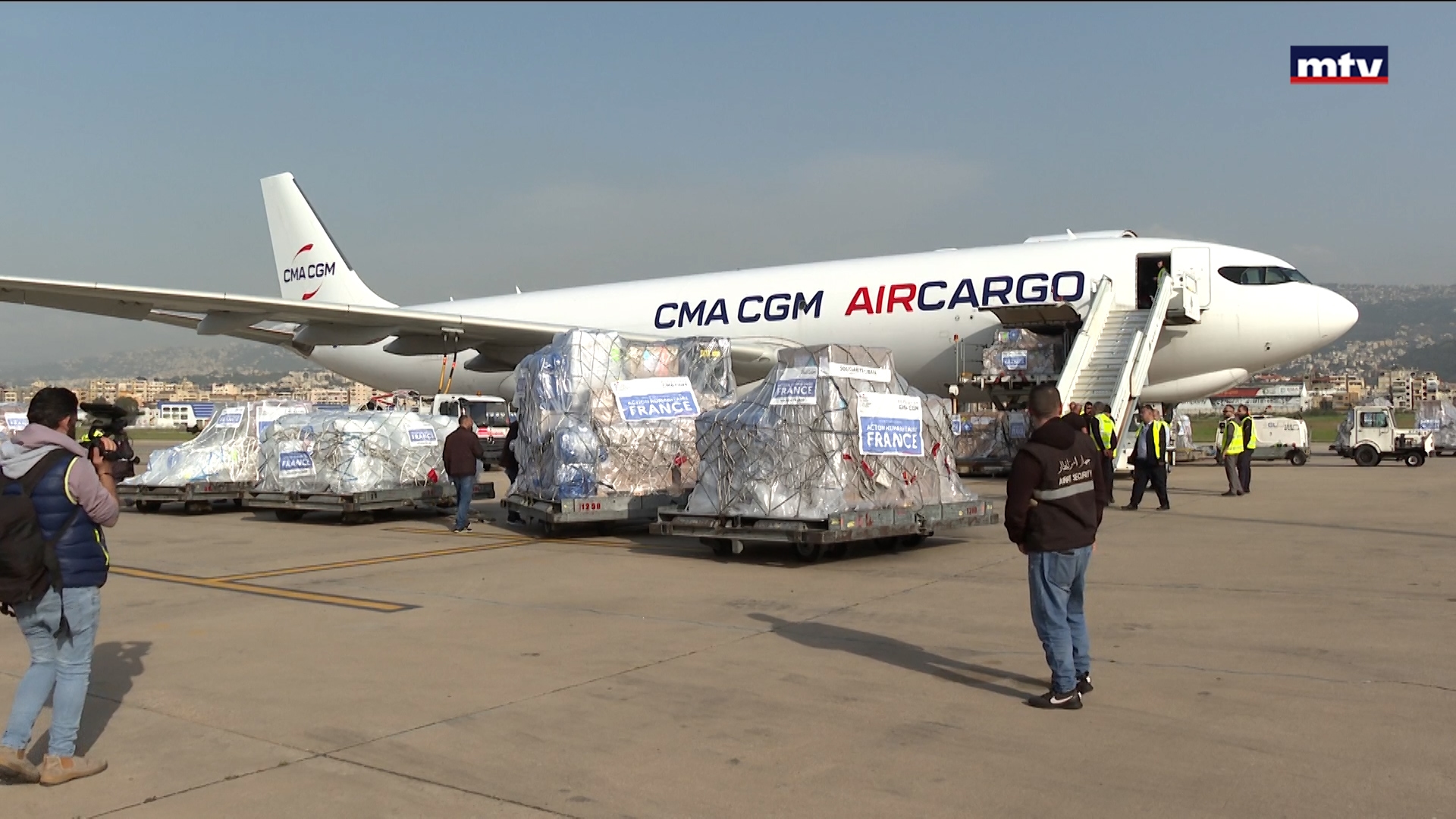 وصول دفعة مساعدات فرنسية إلى لبنان