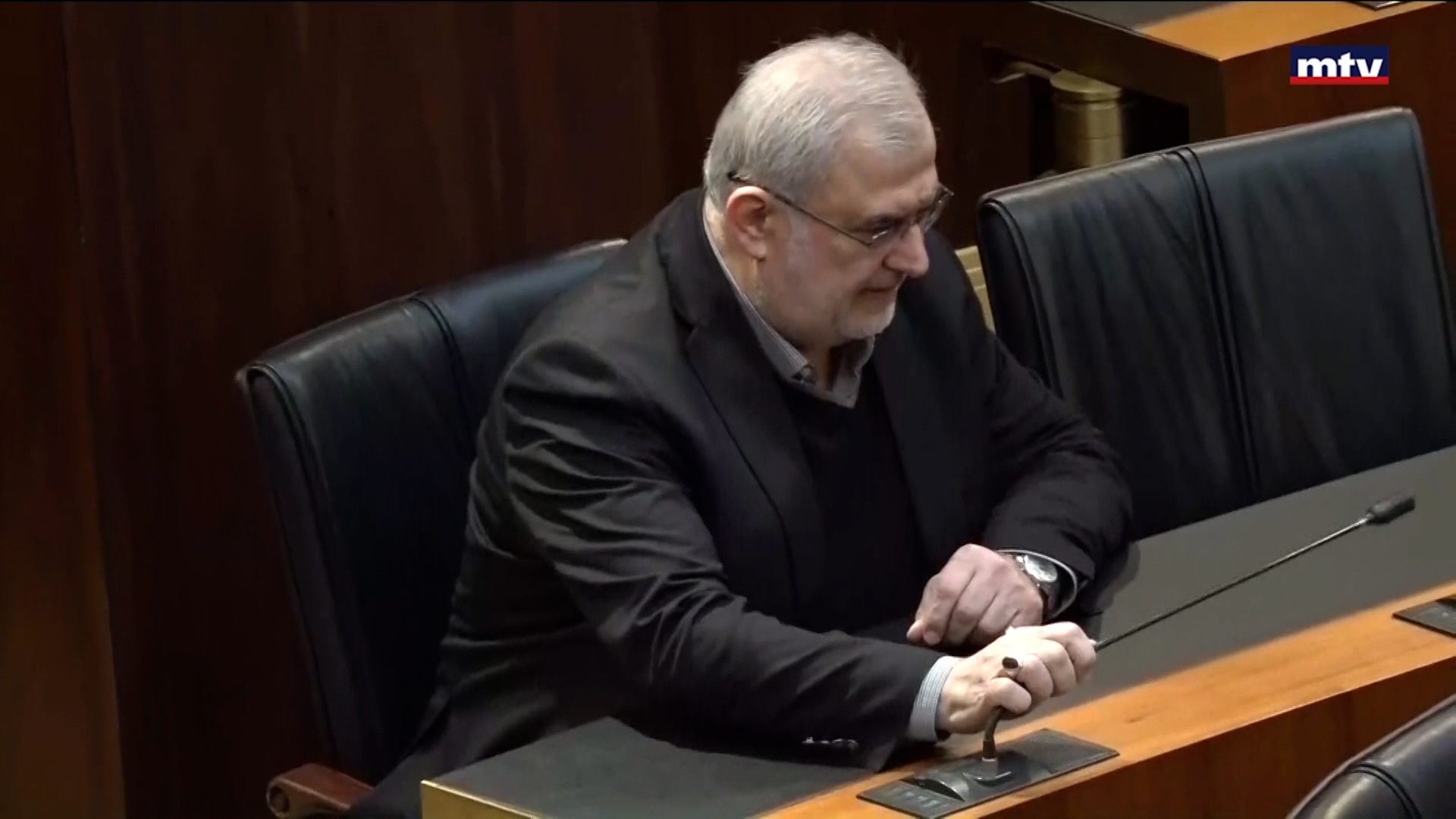 القضاء وحزب الله