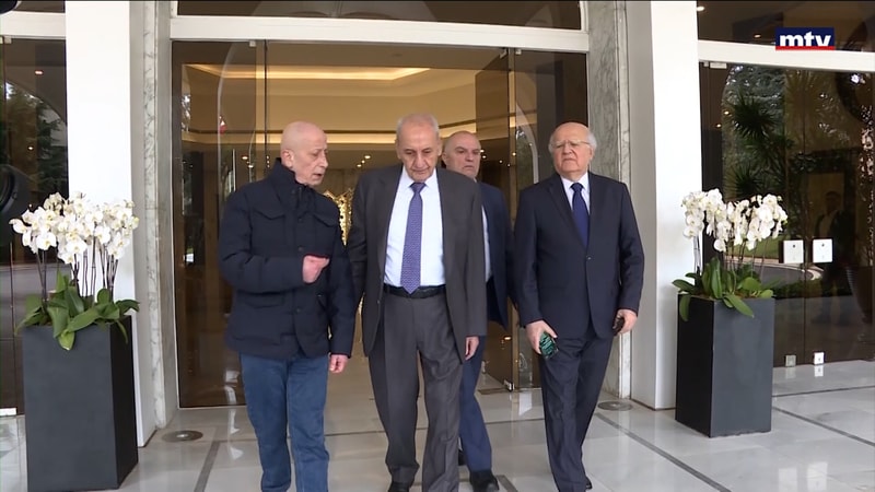 النشرة الكاملة