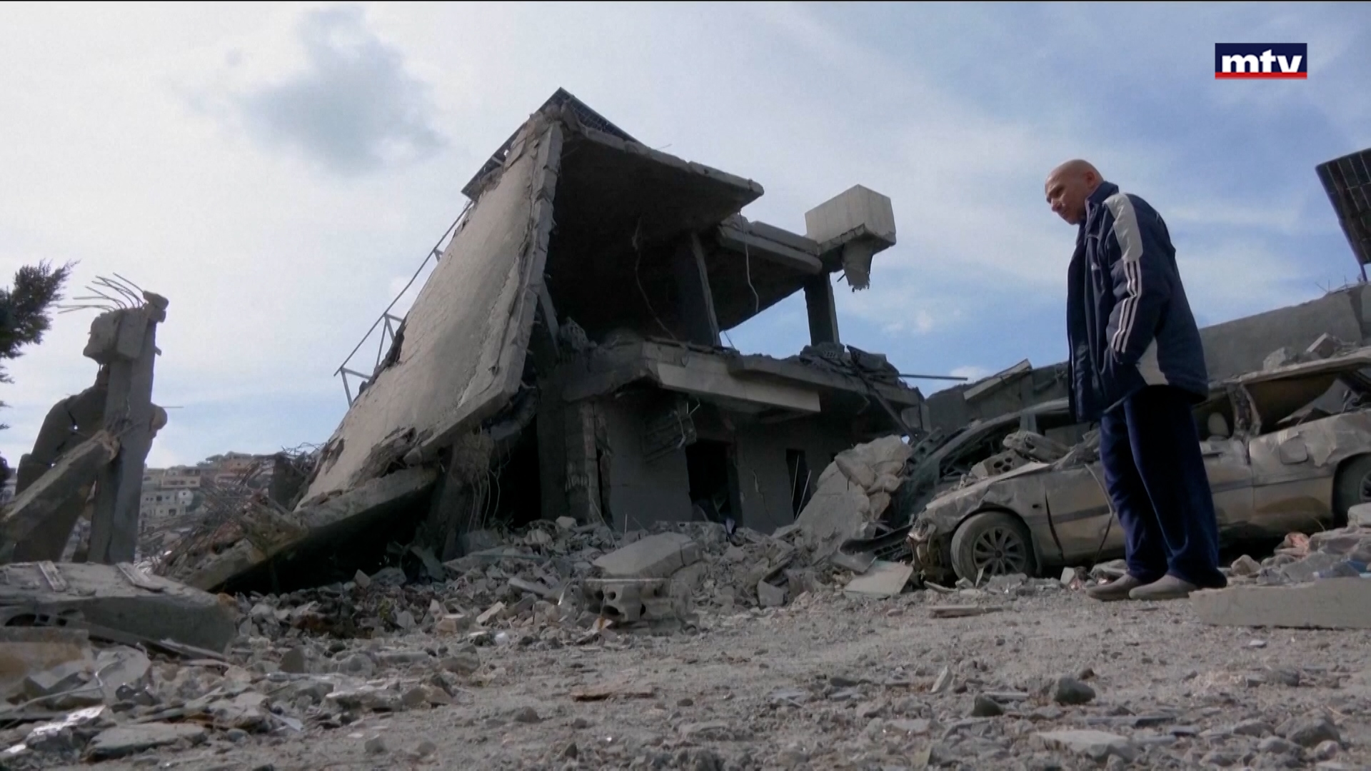 حكاية دمار بلا سقف