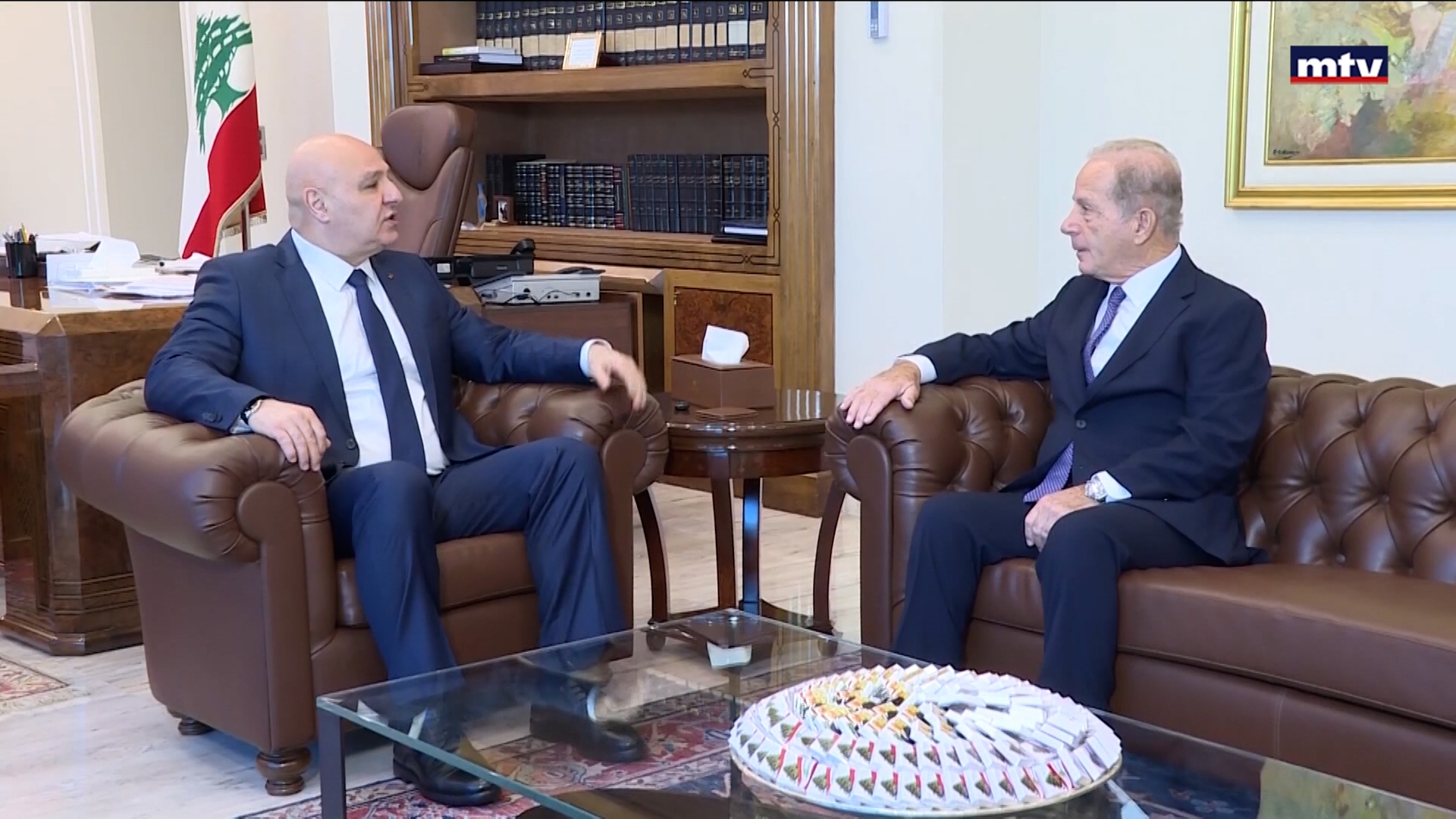 إسرائيل تريدُ إقالةَ قائدِ الجيش