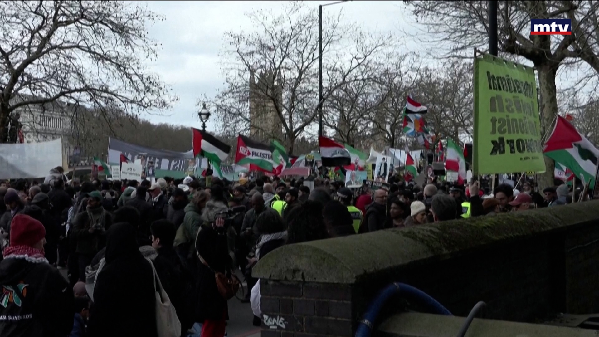 احتجاجات عالمية ضد الحرب