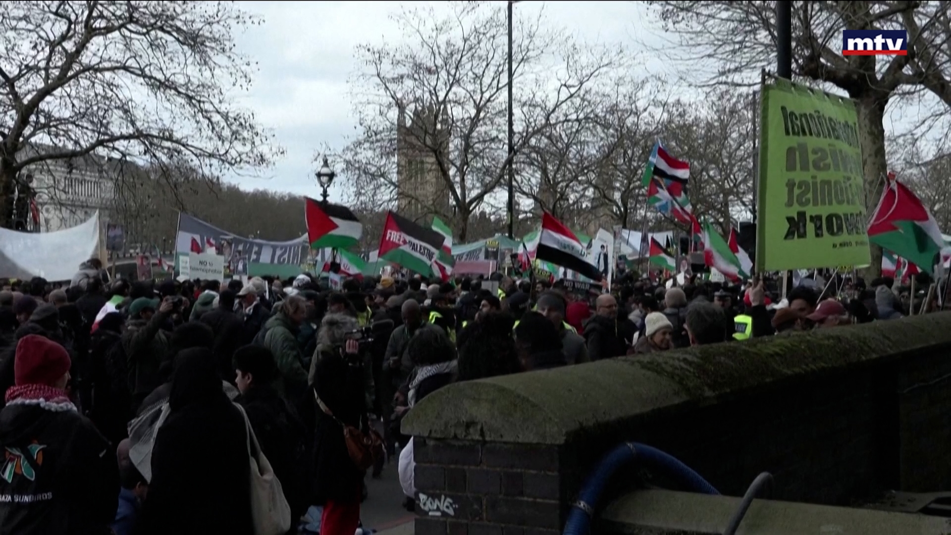 احتجاجات عالمية ضد الحرب