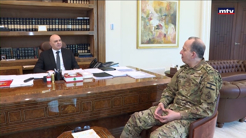 النشرة الكاملة