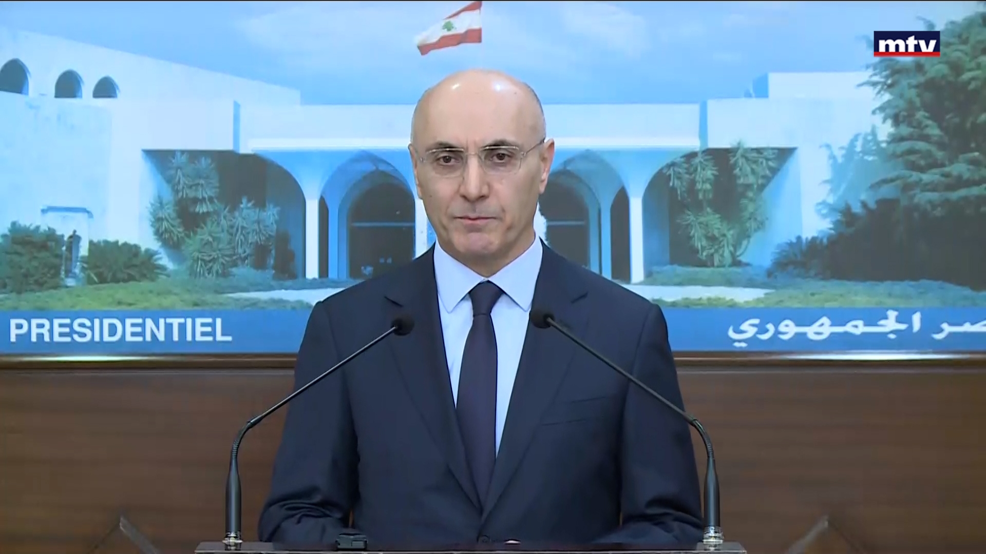 وزير الداخلية في قصر بعبدا