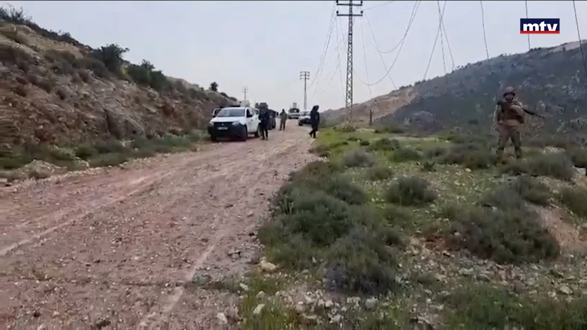 إعادة فتح الطريق إلى معمل عبد العال لتوليد الطاقة