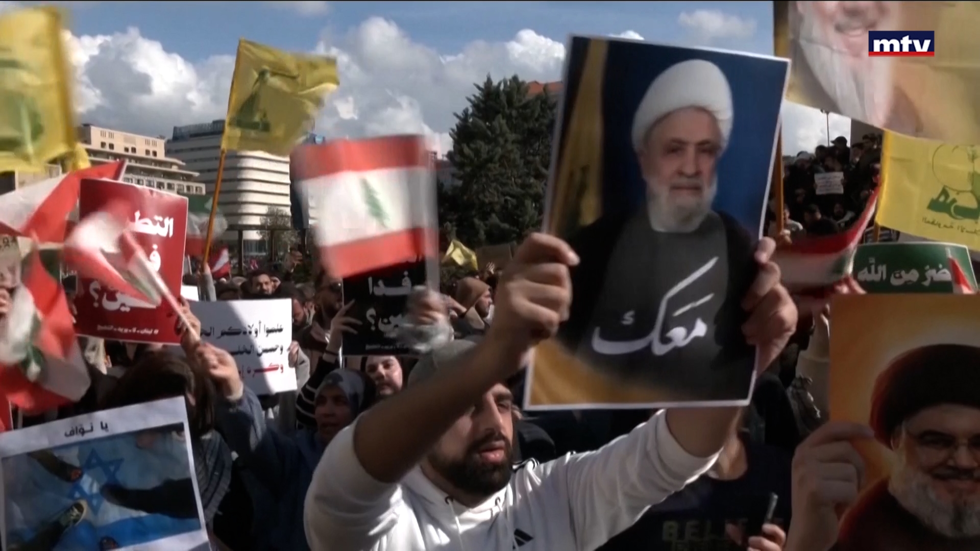 تناقض خطاب نعيم قاسم