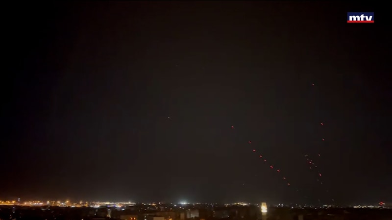 النشرة الكاملة