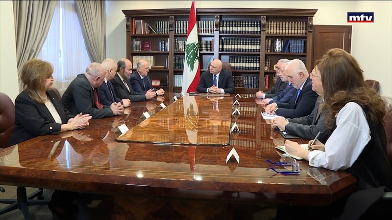 النشرة الكاملة