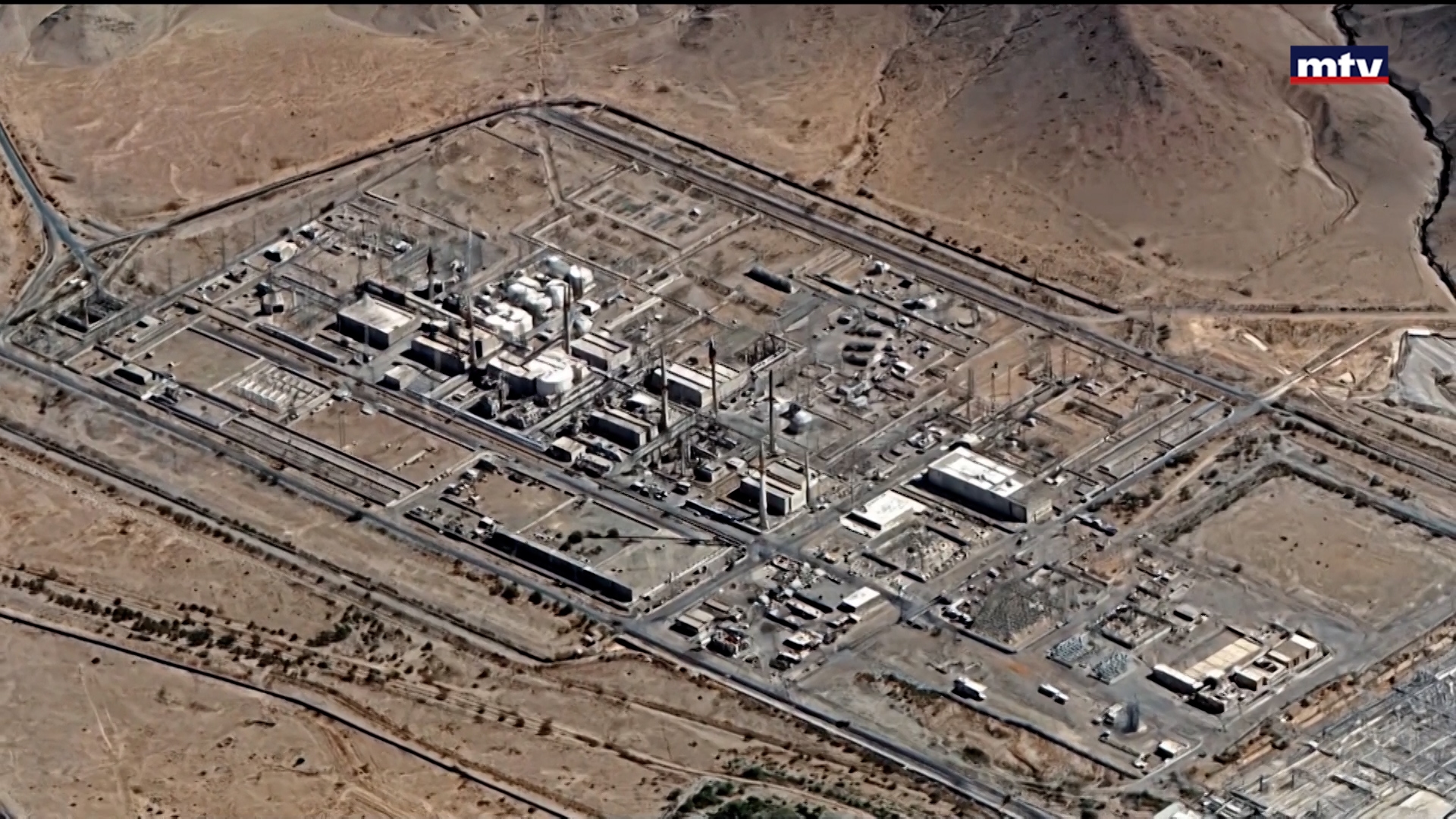 "الغبار النووي"