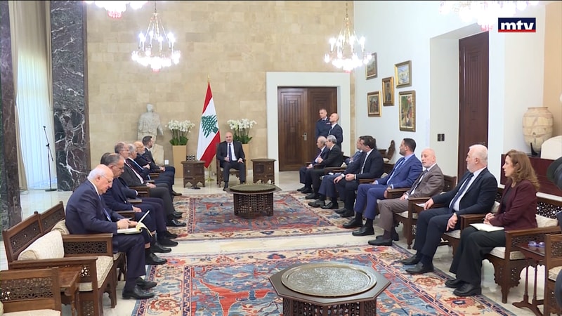 النشرة الكاملة