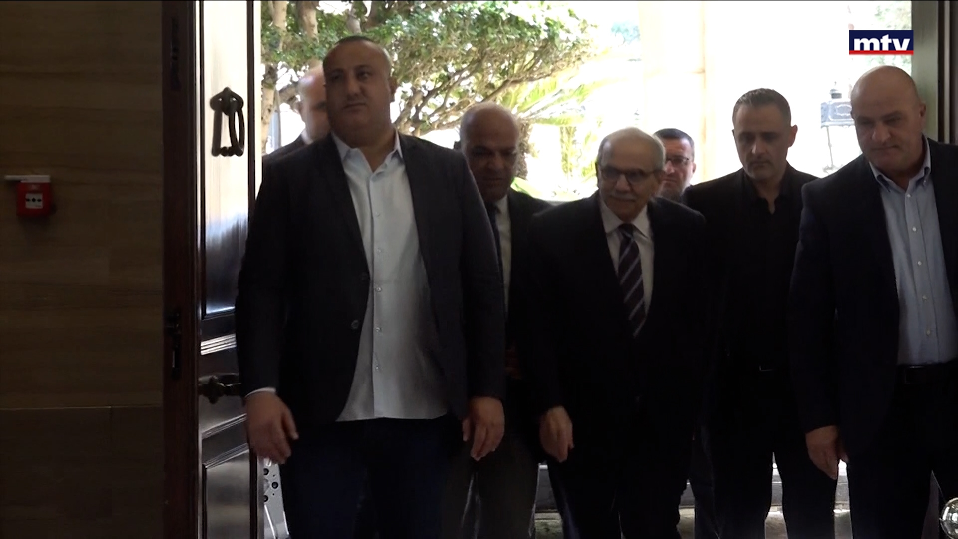 التطورات المحلية