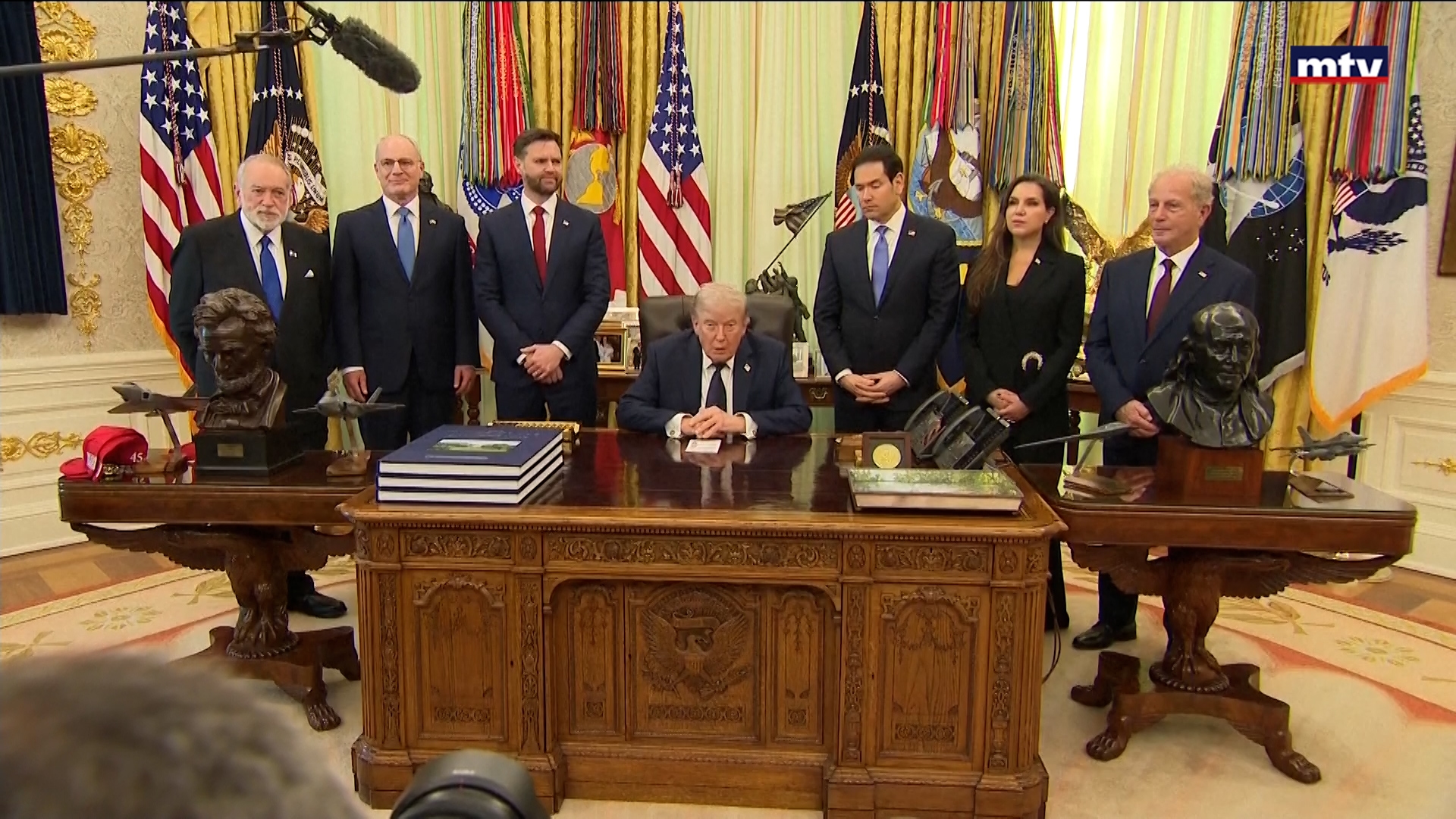 الرئيس الأميركي من البيت الابيض