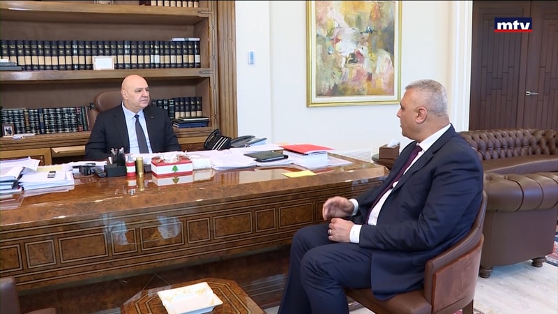 النشرة الكاملة