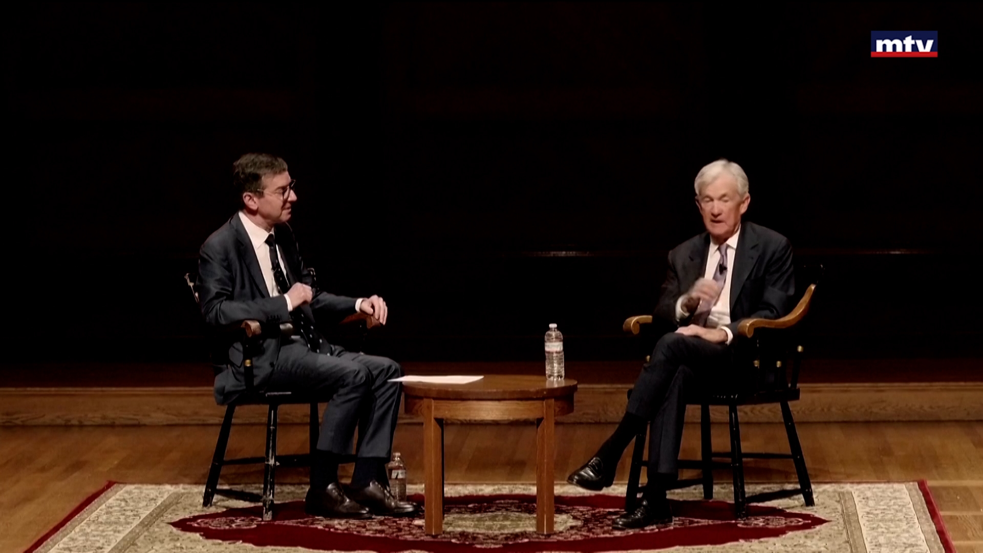 الاسواق تترقب