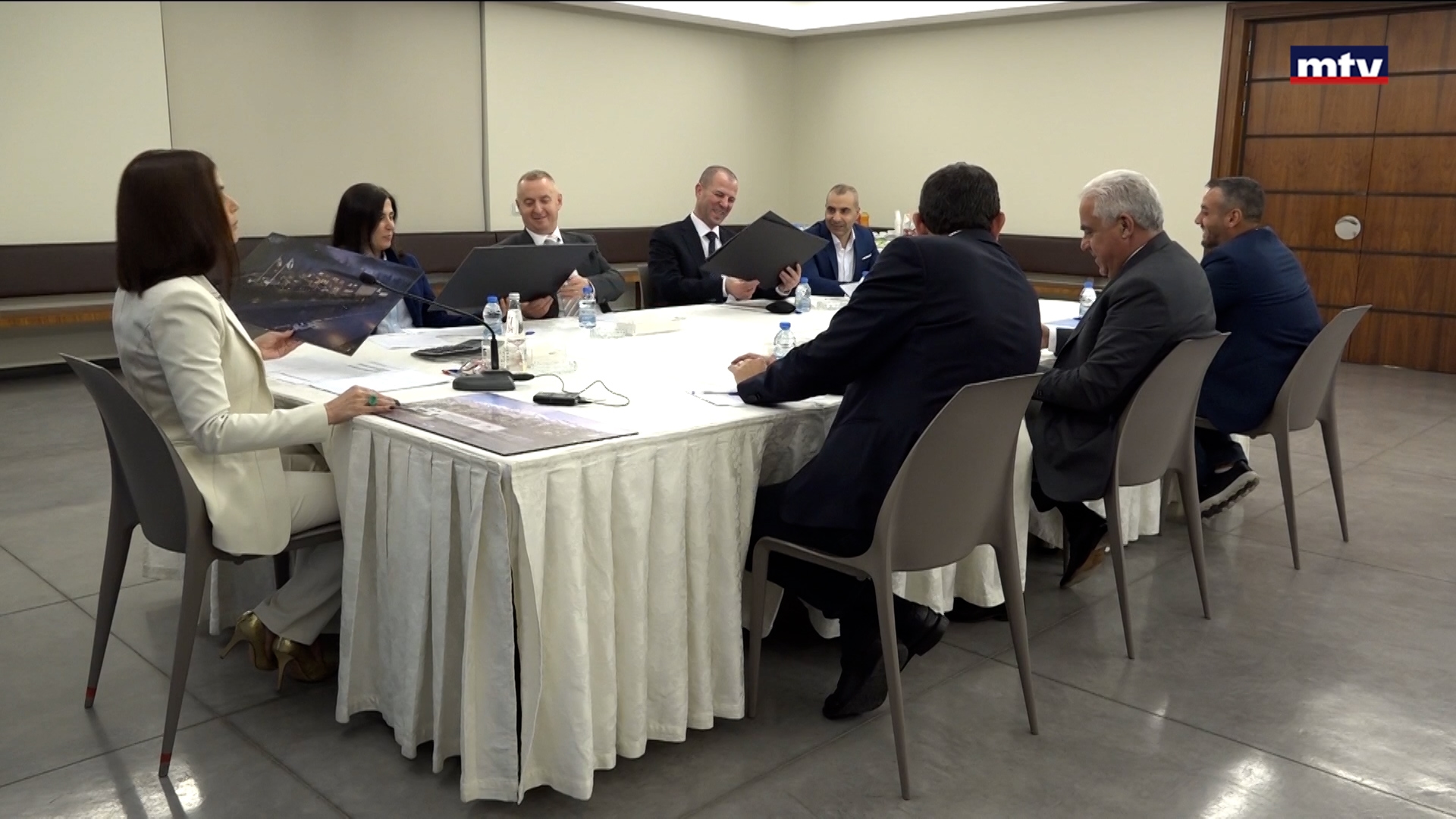 جعجع تترأس اجتماع الهيئة الإدارية لـمؤسسة جبل الأرز