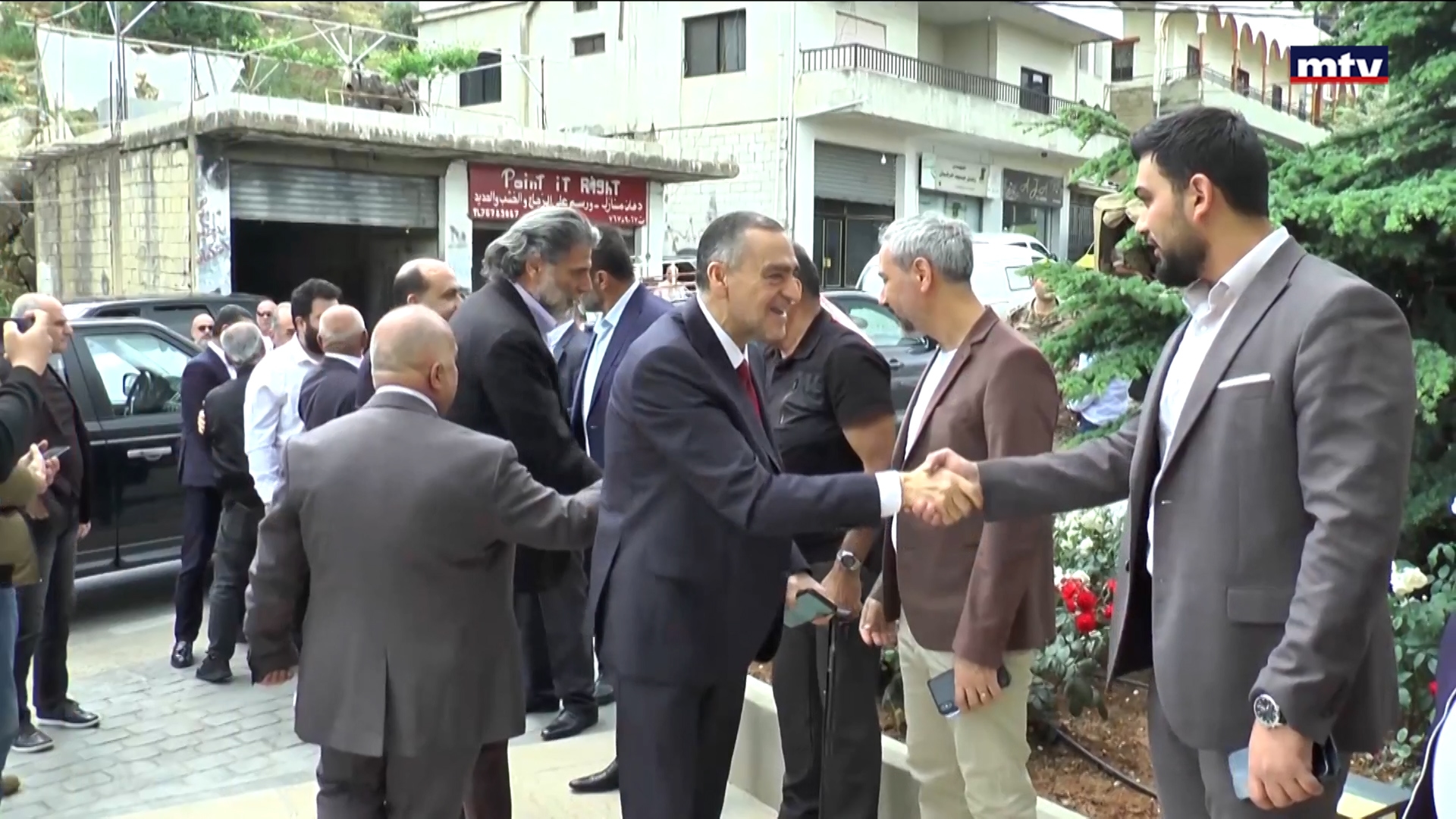تأكيداً لدعم الأهالي والتمسك بالدولة