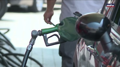 %الحكومة تعلق رسوم الـ 1 و 3