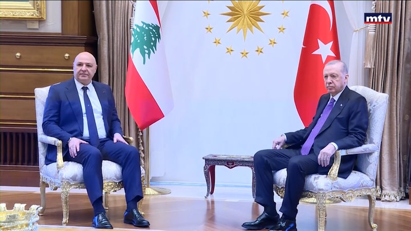 النشرة الكاملة