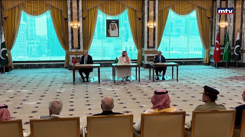 النشرة الكاملة