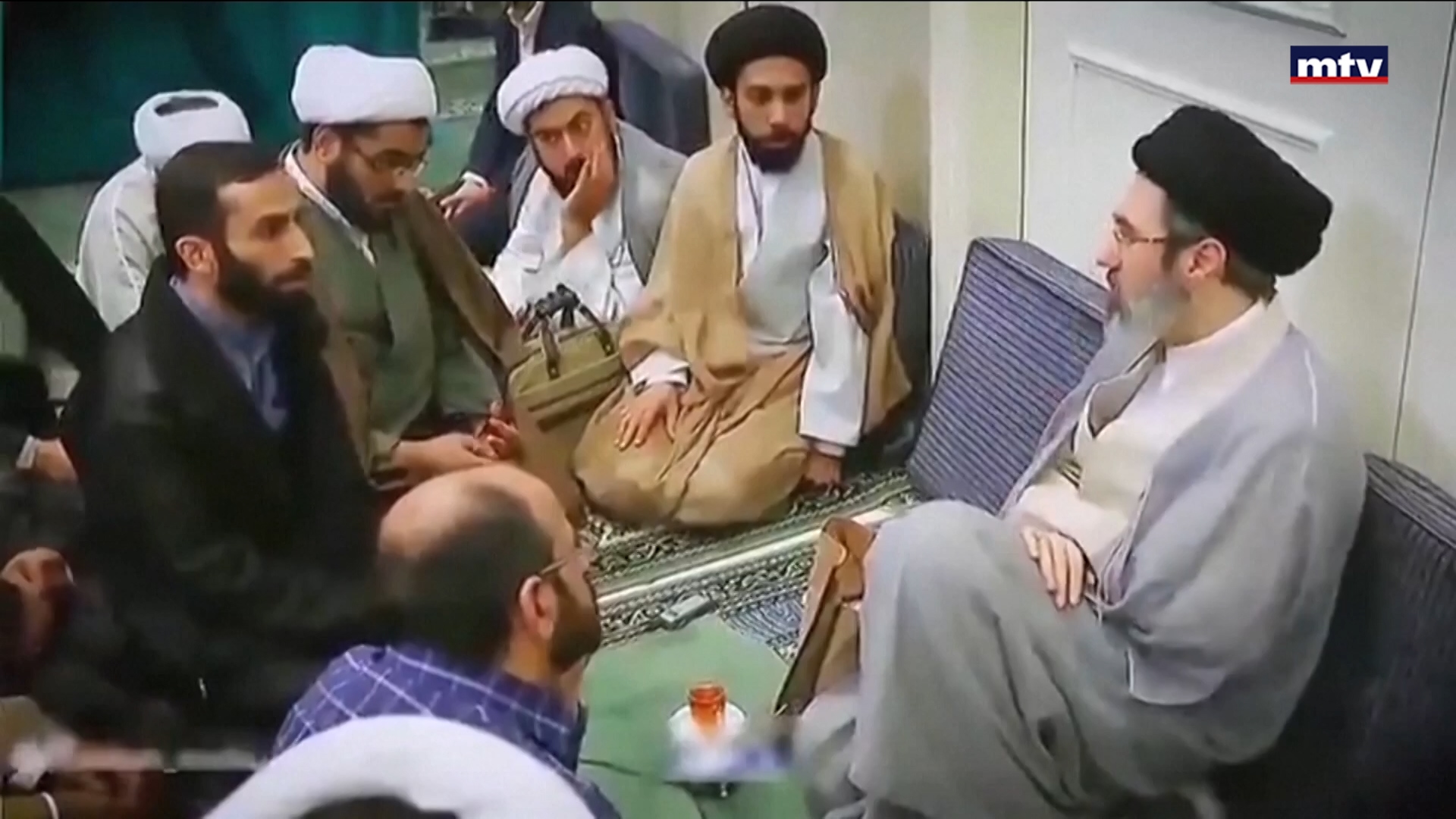 فيديو لمجتبى خامنئي نشرته مهر الايرانية