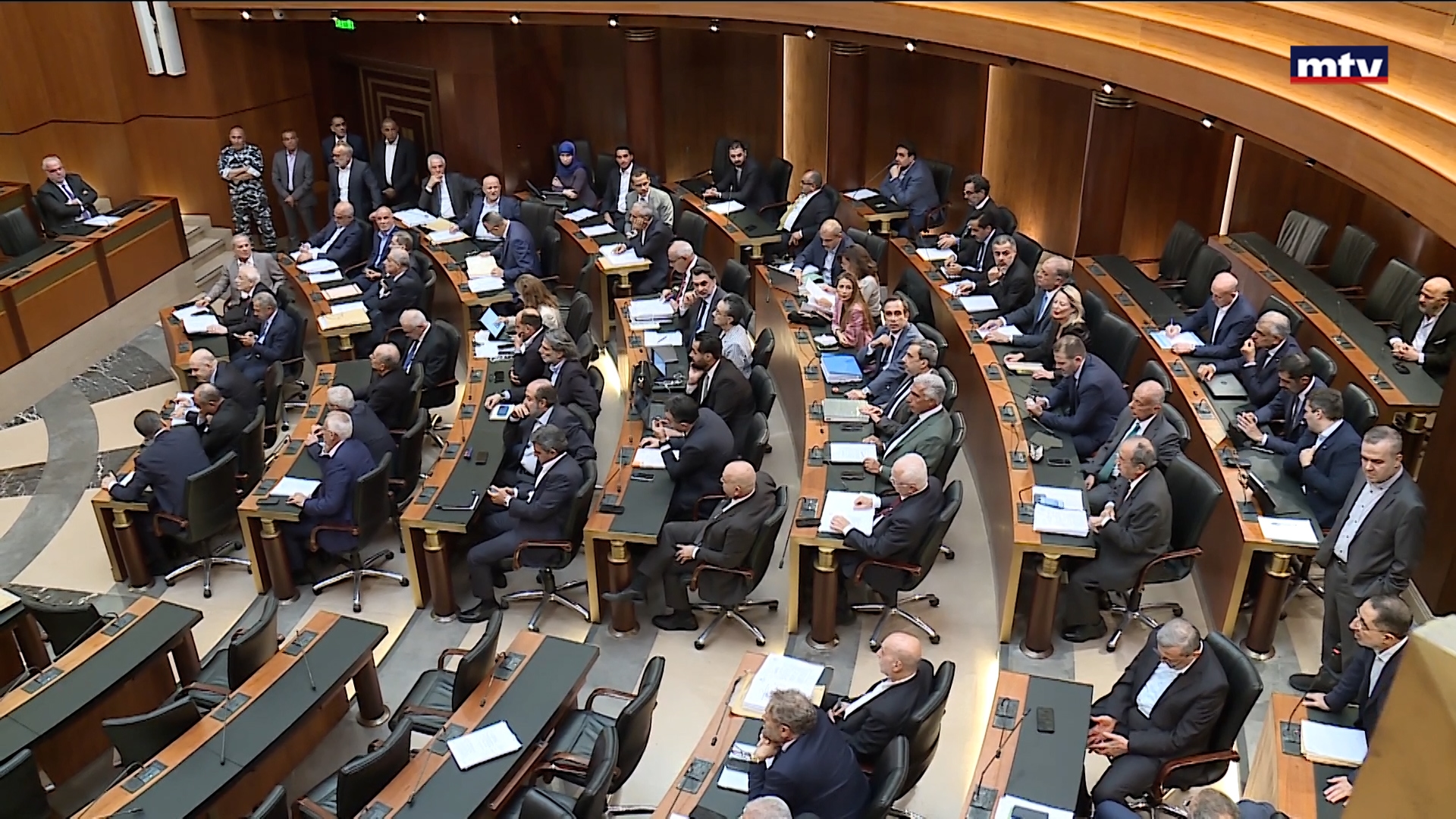 المعركة تنتقل دستوريًا