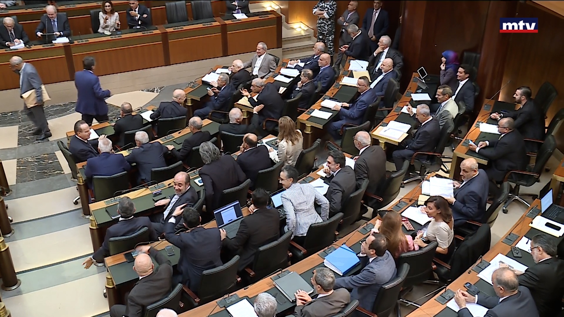 المعركة تنتقل دستوريًا