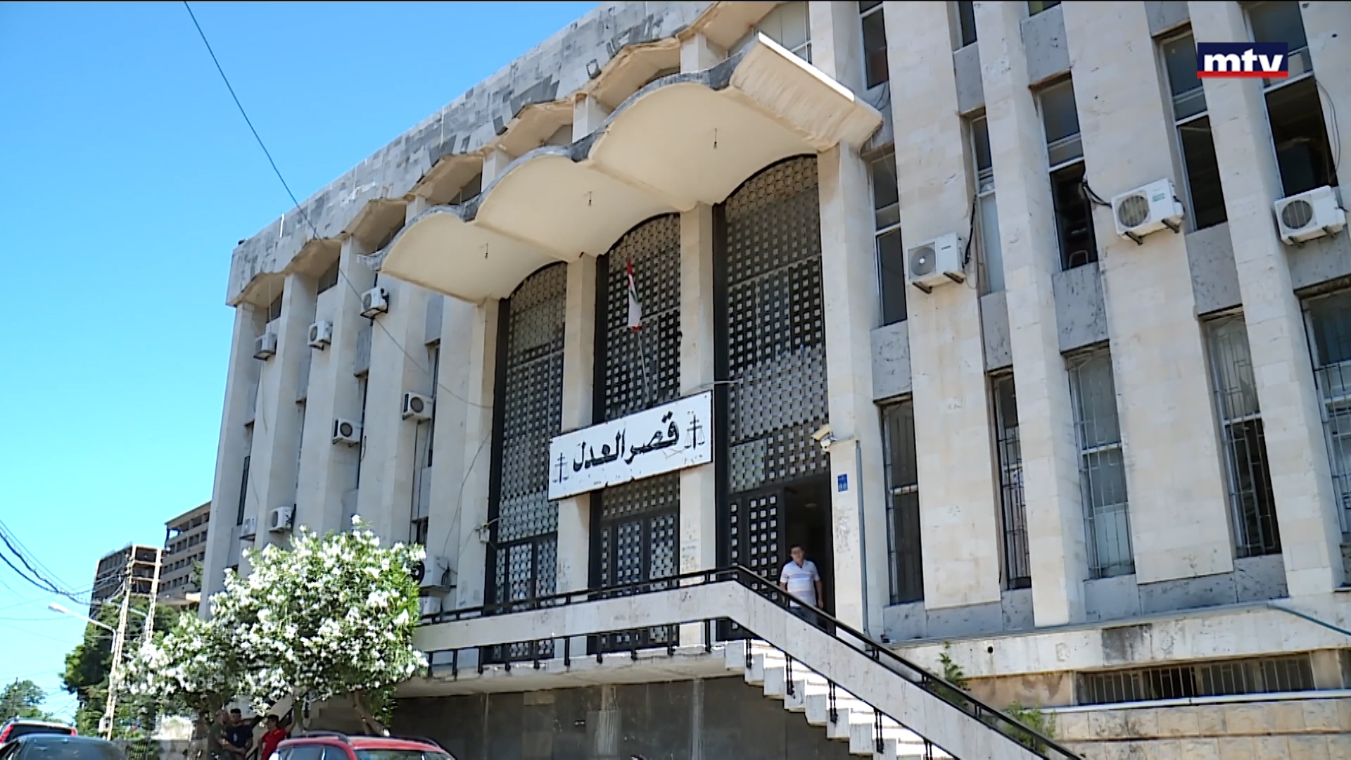 نفوذ ما خلف السلاح