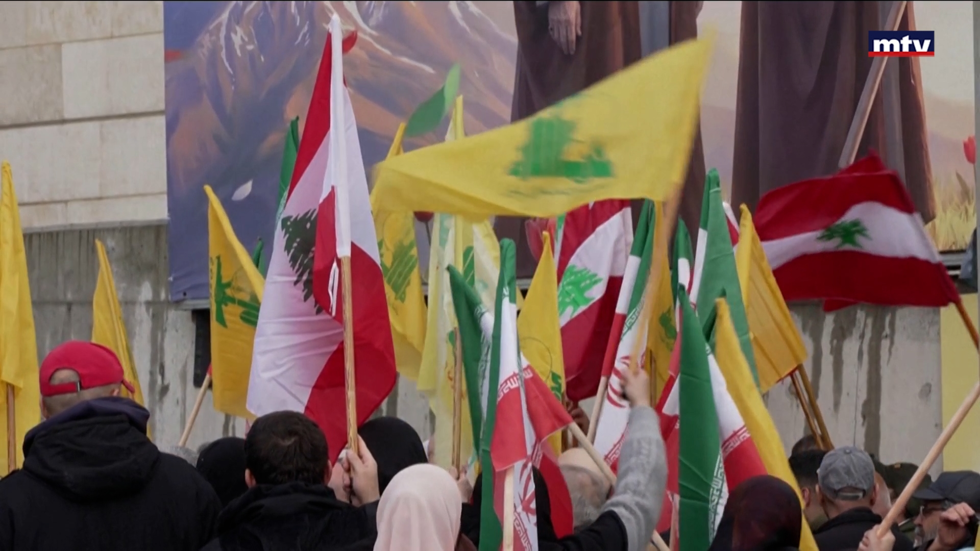 إيران توسّع أدوات نفوذها في لبنان