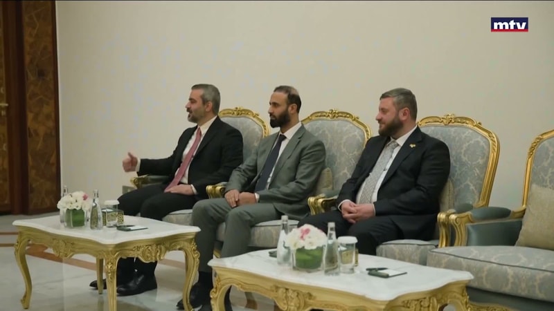 النشرة الكاملة