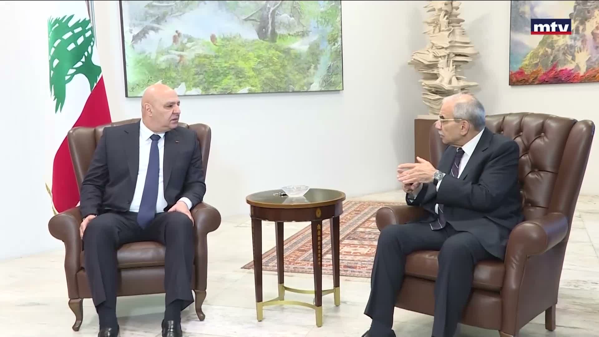 التطورات السياسية المحلية