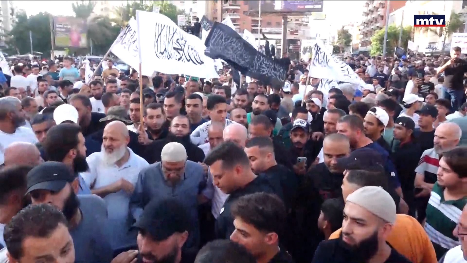 وقفة احتجاجية حاشدة في طرابلس