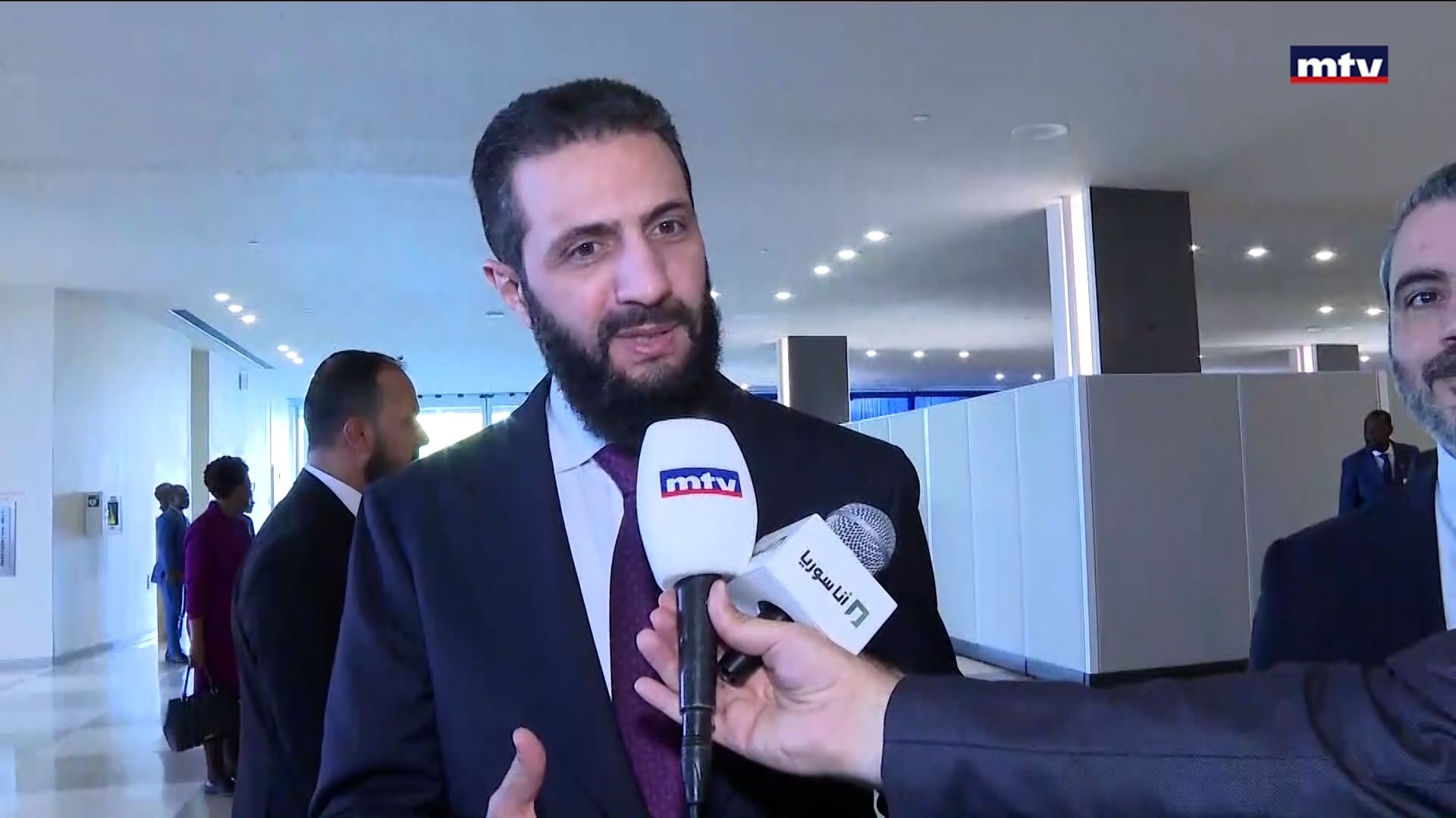 الرئيس السوري أحمد الشرع