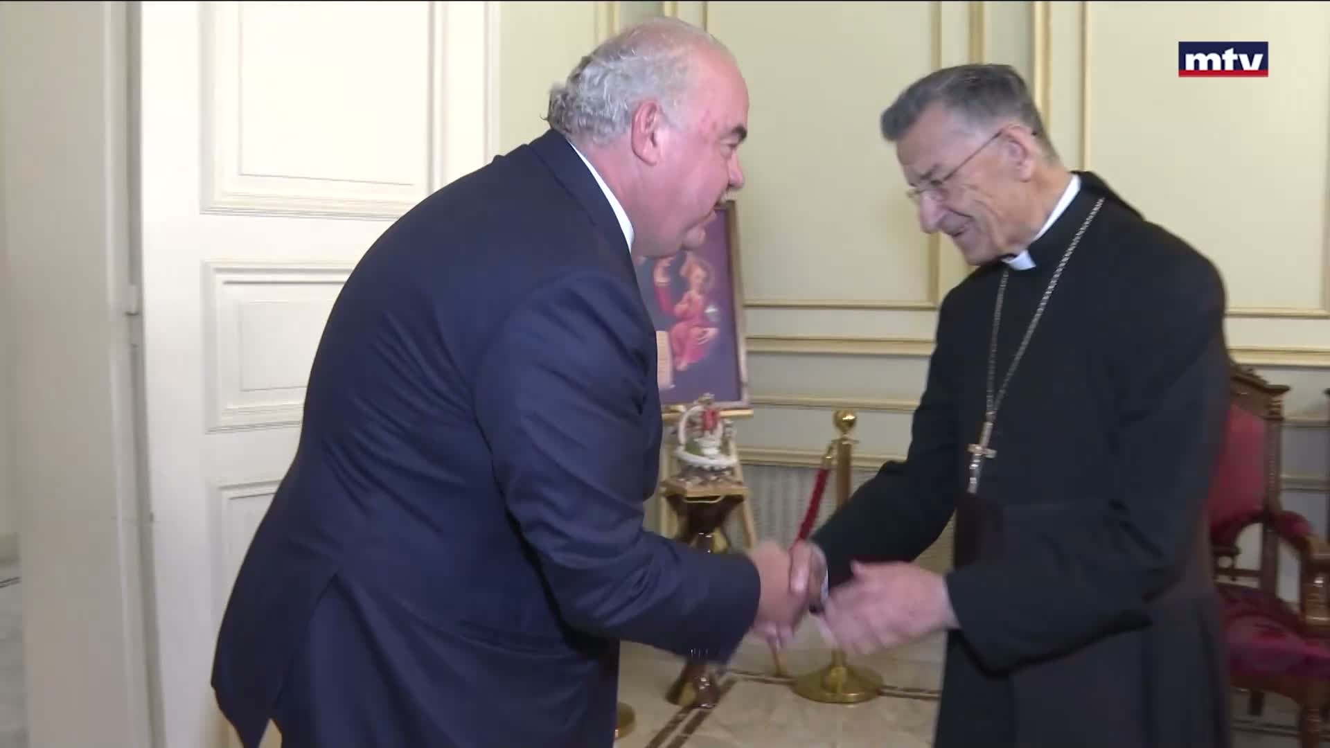 وزير الإتصالات في بكركي