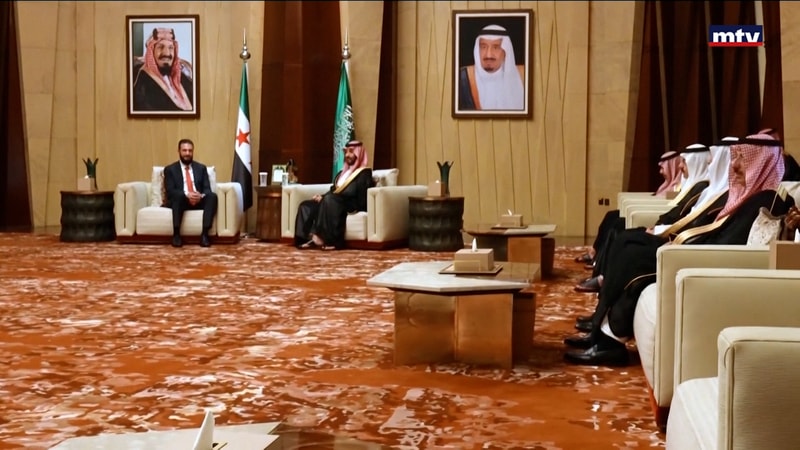 النشرة الكاملة