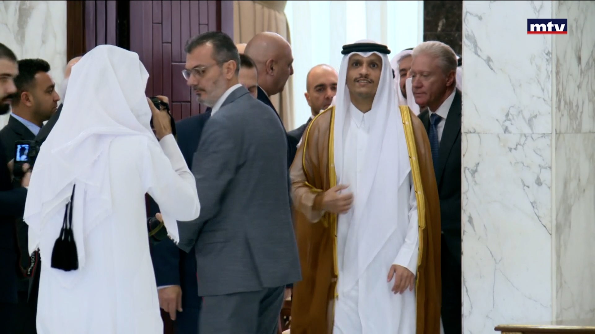 قطر في لبنان