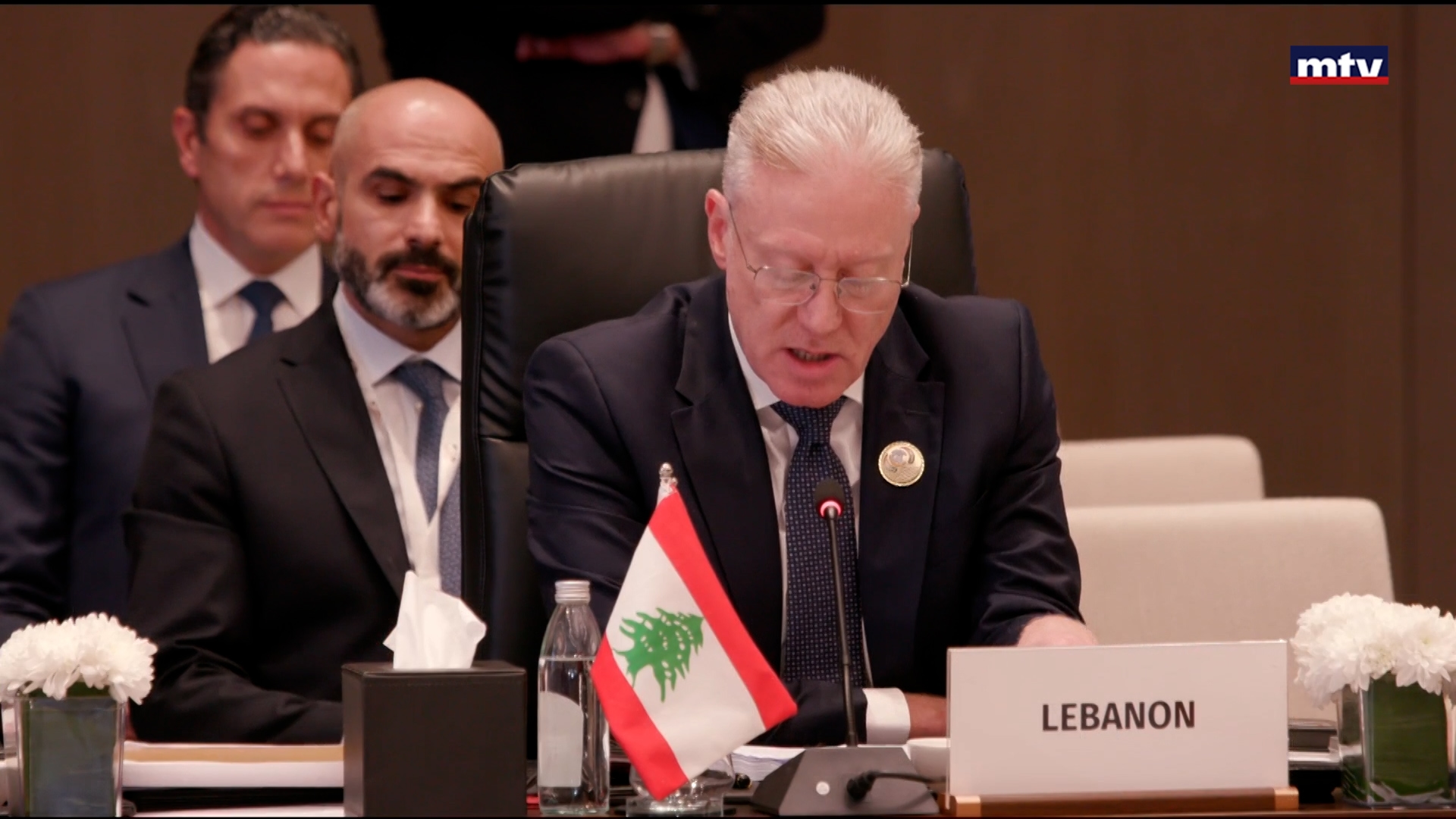 يوسف رجي يطالب بوقف الاعتداءات الإيرانية
