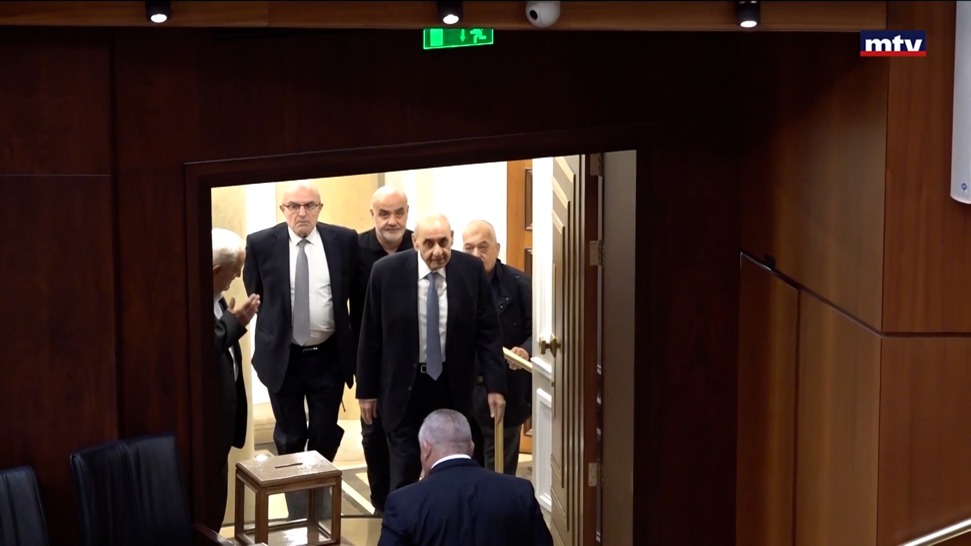 اللجان تتجدد