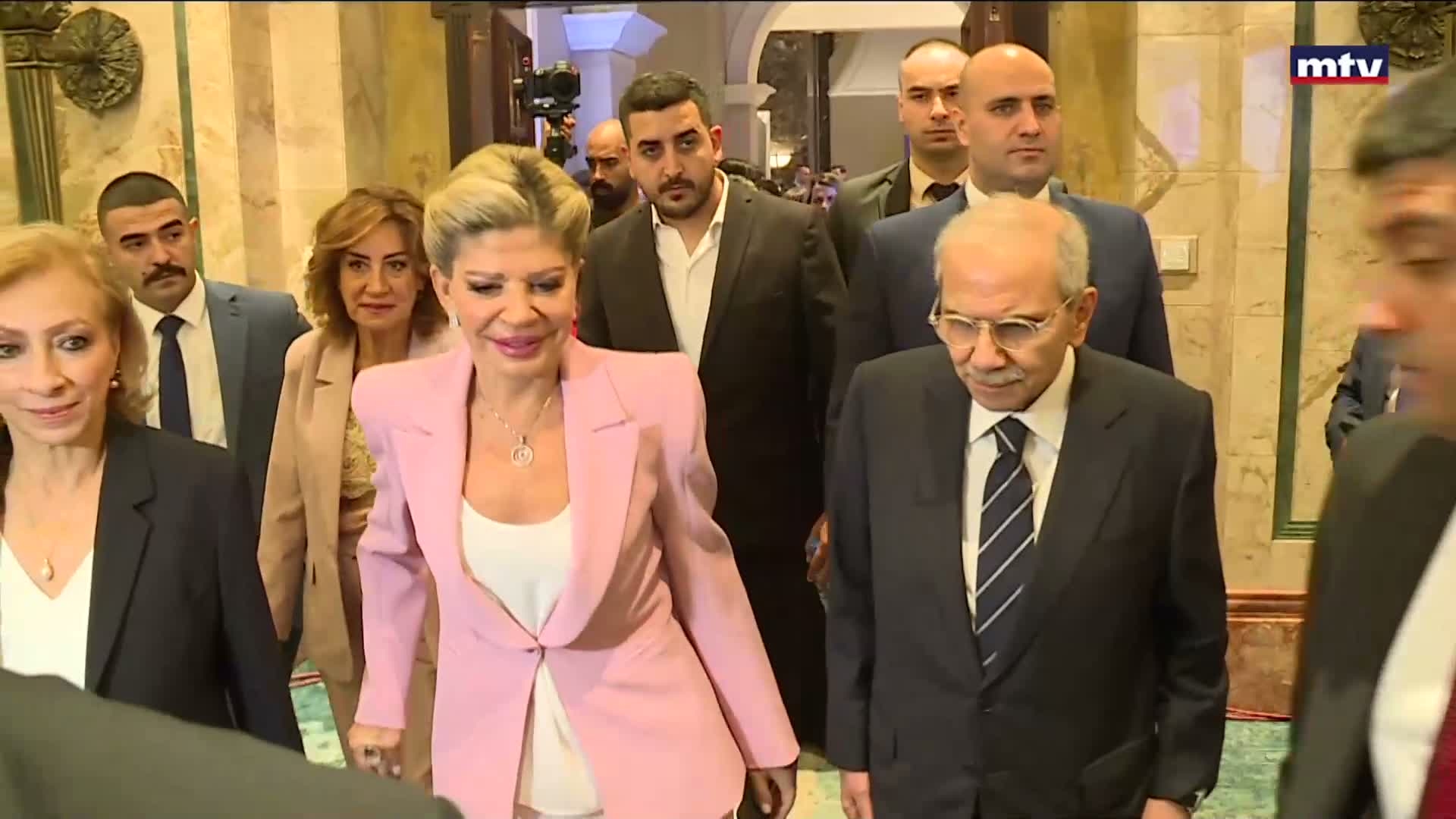 المرأة في قلب النقاش حول مستقبل لبنان