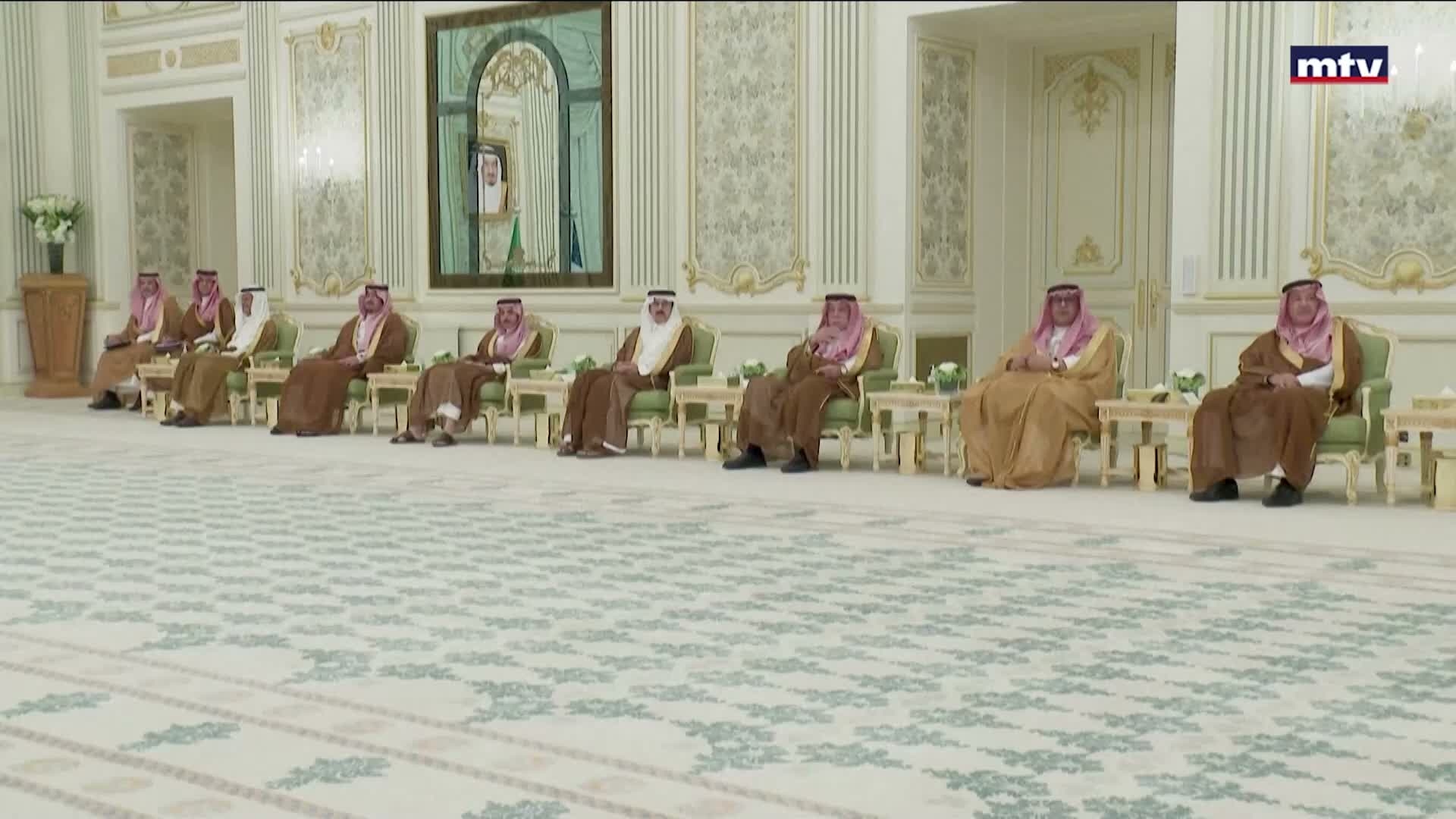 ماكرون يختتم جولته الخليجية