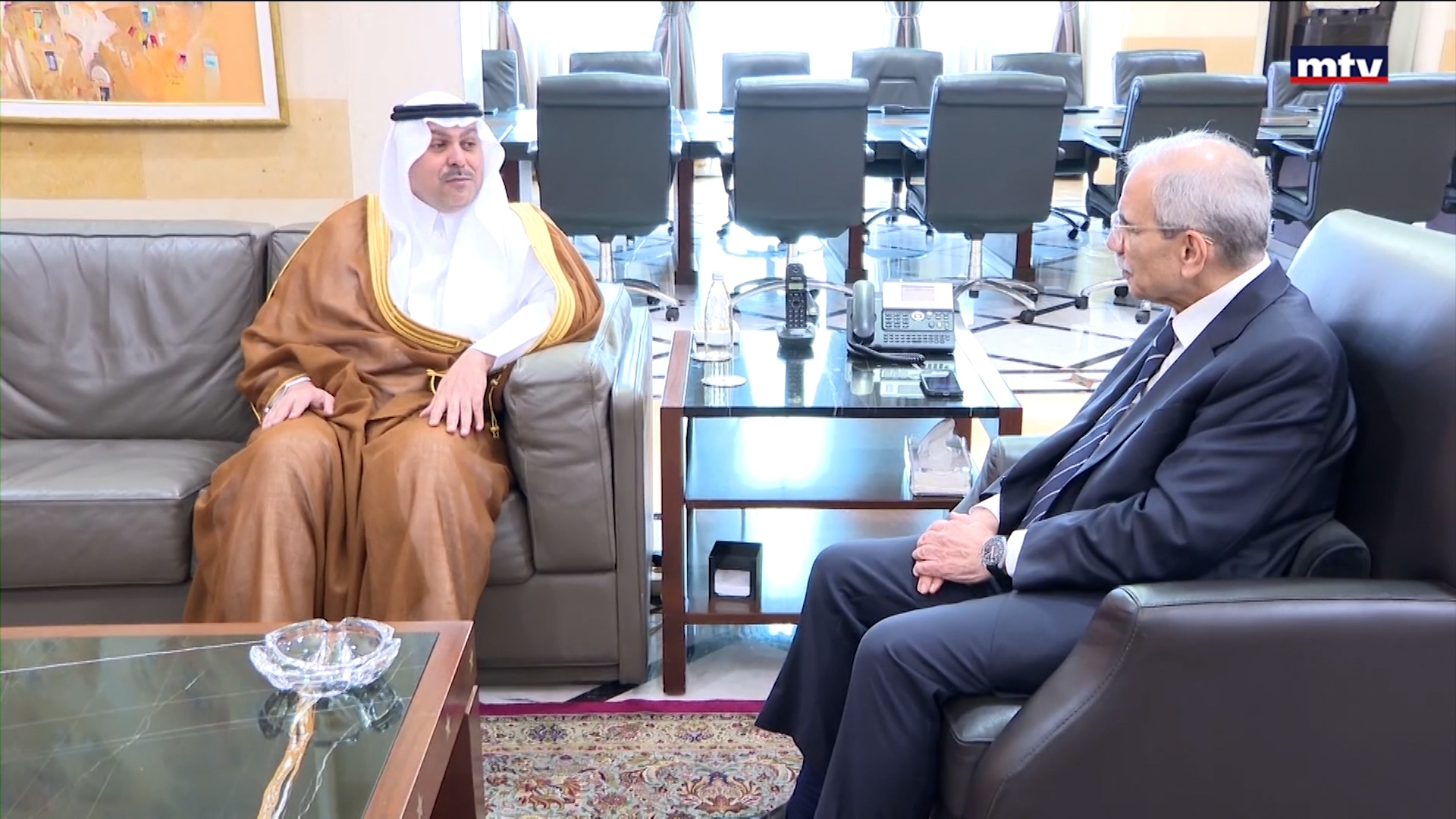 سلام يستقبل السفير السعودي