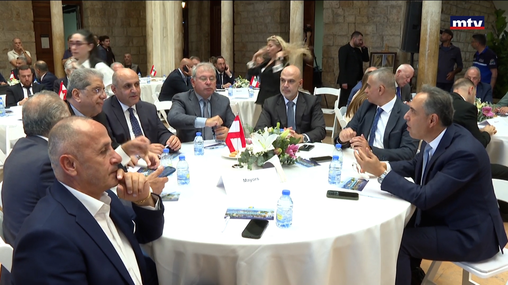 بلدية جونية تجمع رؤساء البلديات