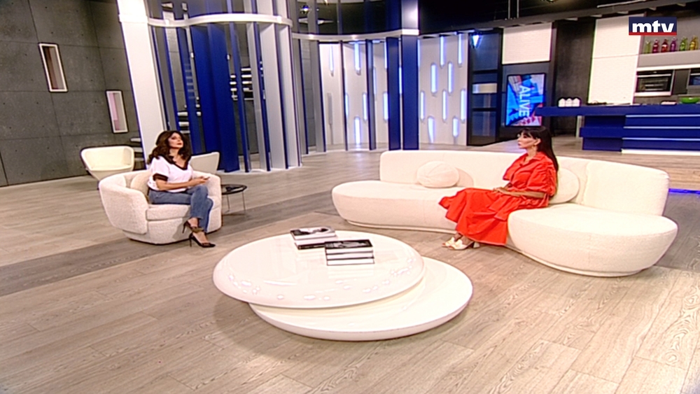 Ghada Jarawan - Her Achievements In Painting And The Awards She Received
