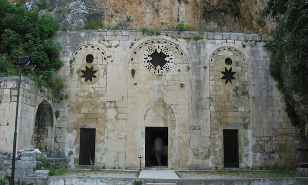 Antakia Touchéd