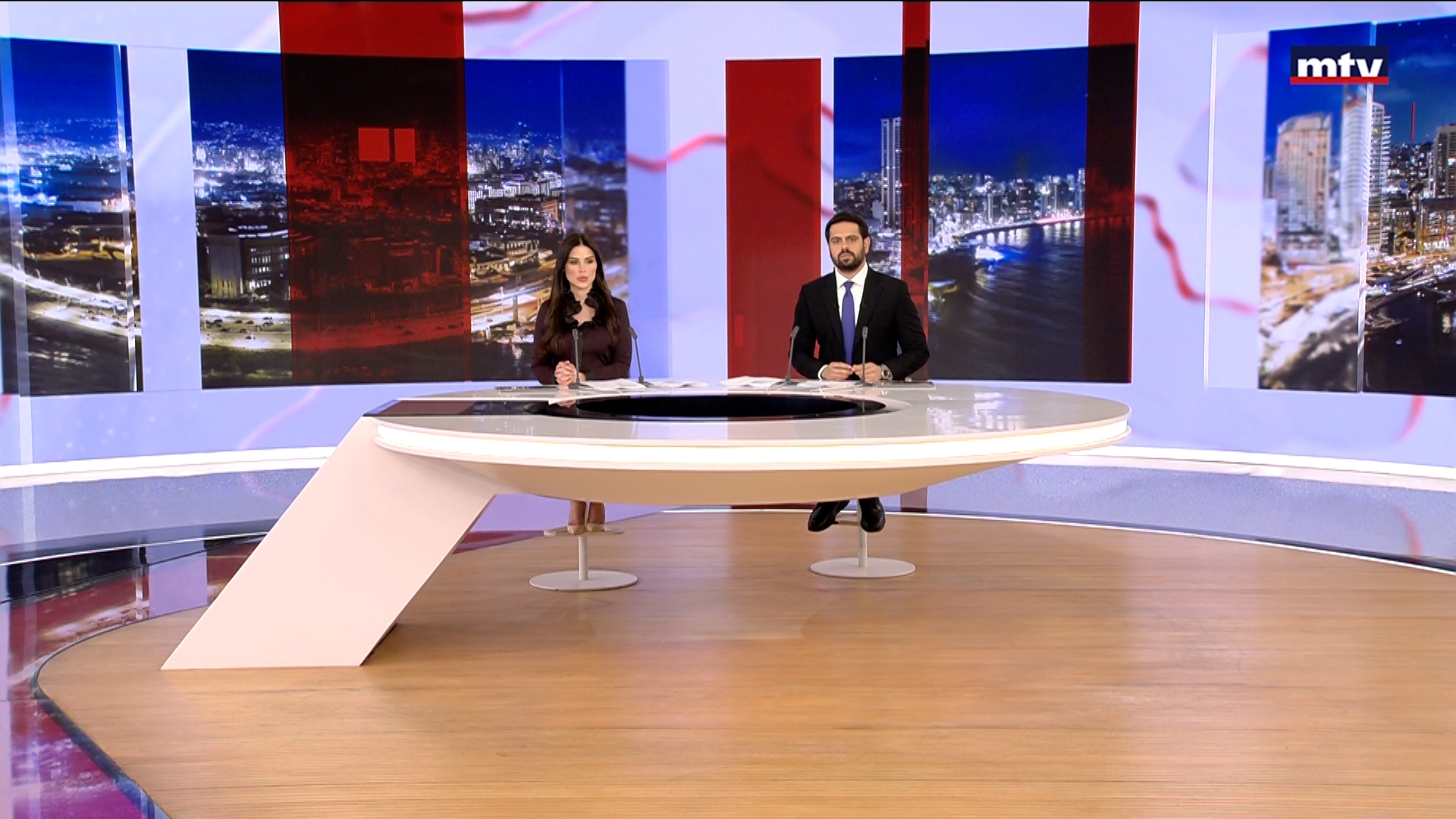 النشرة الكاملة