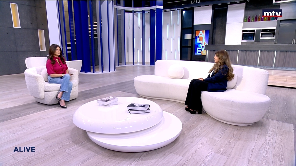 الخدود والذقن المحدد لجمال الرجل والمرأة