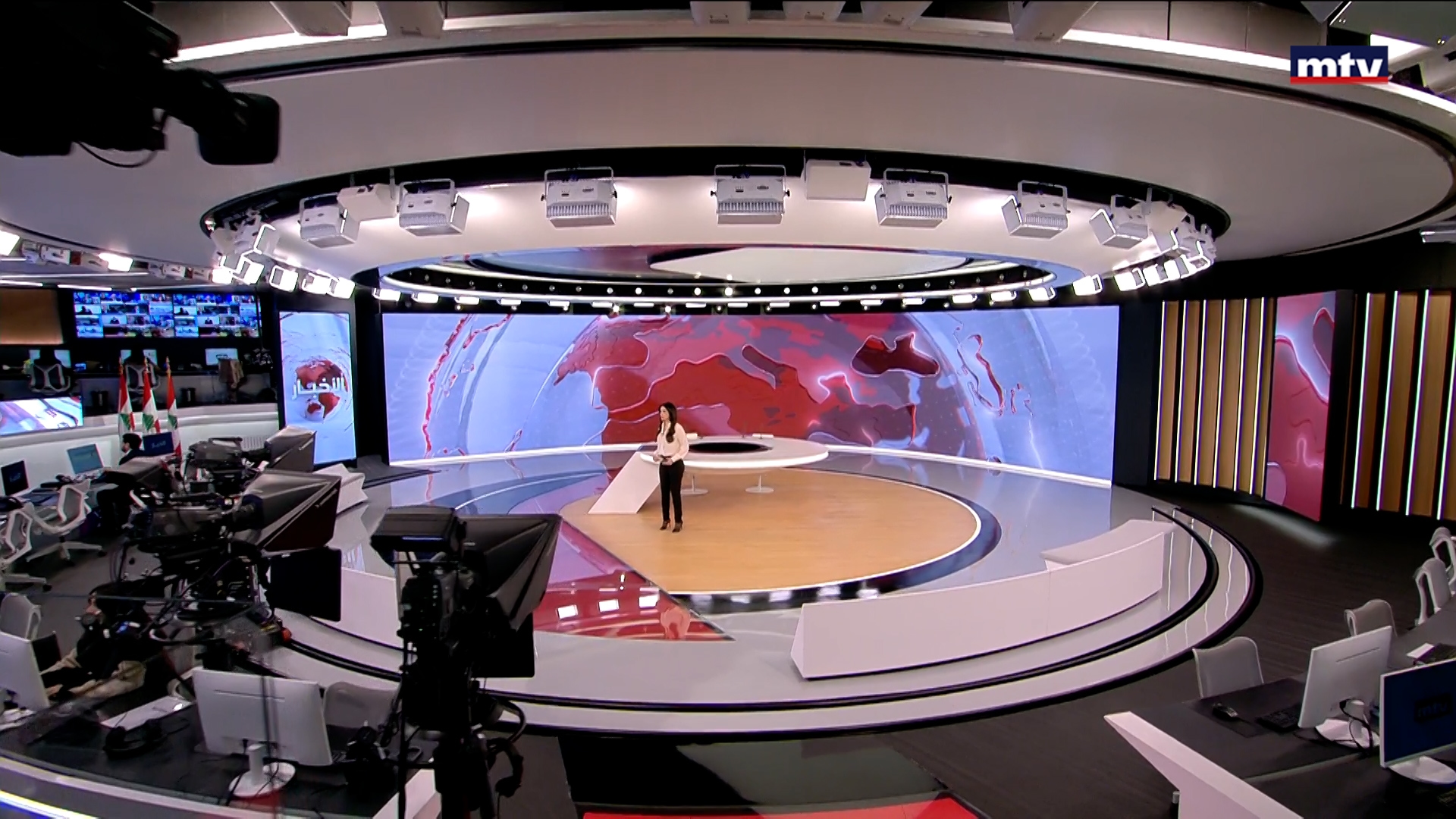 النشرة الكاملة