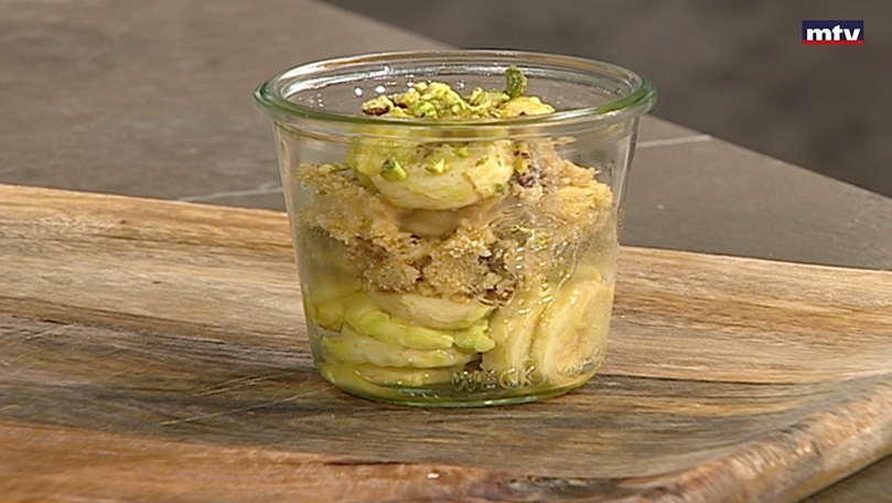 Corn flakes with avocado