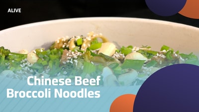 نودلز لحم بقري وبروكلي على الطريقة الصينية